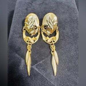 Vtg: Berebi Kiwi Green Enamel Polished Gold Toned Articulated Dangle Earrings